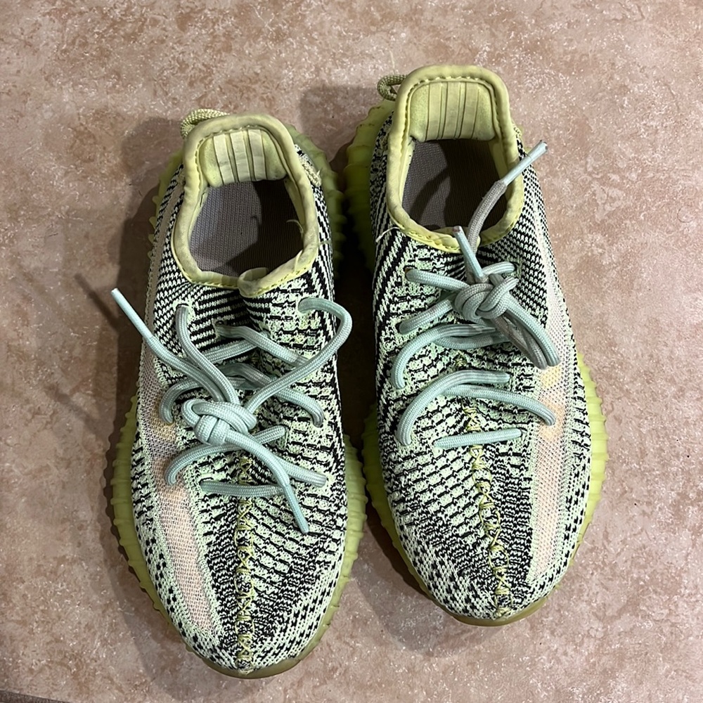 Boys sneaker (lime green)